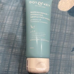 Dot & Key Barrier Repair Facewash