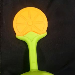 Unused Silicon 3 Fruit Shaoe Teether