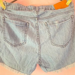 AJIO stylish denim shorts