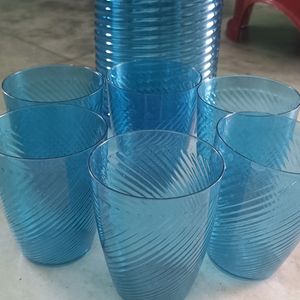 Water Jug With 6 Glasses