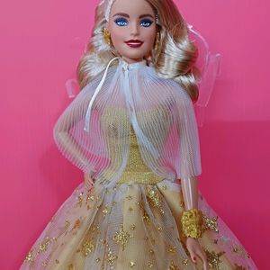 Barbie 2023 Holiday Blonde