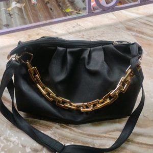 Handbags Colour Black And Golden