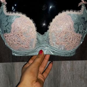 Lacy Padded Pushup Bra