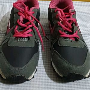 Grey-pink Sports Shoes