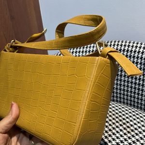 Small Mustard Colour Sling Bag 💼