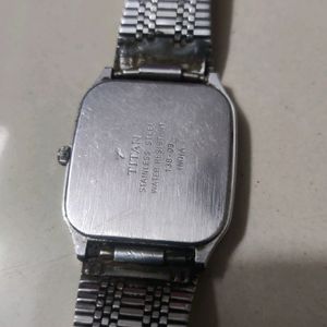 Titan Quartz Watch Not Working