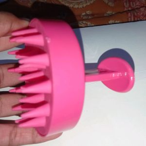 Scalp Massager and Exfloitor