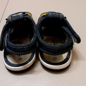 Cutewalk babyhug football Sandal.