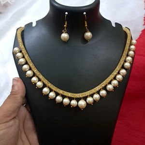 Pearl Necklace