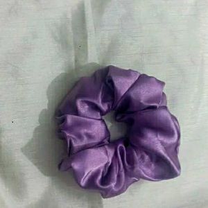 4 Hair Scrunchies