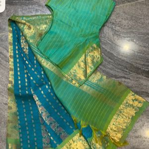 Beautiful 😍 Pattu Saree With Stitched Blouse