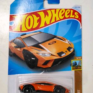 HOT WHEELS ULTRA RARE LAMBORGHINI