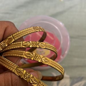 2.6 bentex bangles