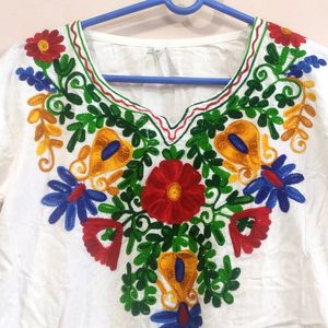 Short Chikankari Kurti