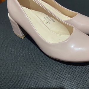 New Pumps/ Heeled Bellies (pinkish Beige Color)