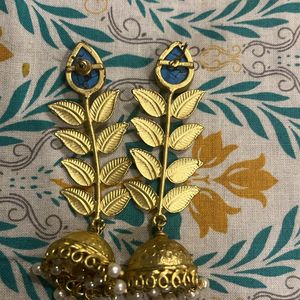 Gold Leaf Earring