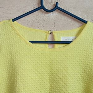 Trendy Ladies Fashion Top Half-sleeve Yellow