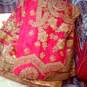 Bridal Rani Colour Lahenga With Chuni