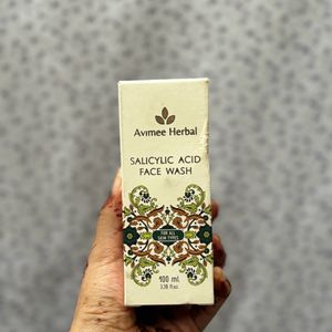 Avimee Herbal Salicylic Acid face wash