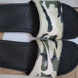 Nike Camouflage Slipper(Benassi)