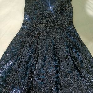 "FOREVER 21 Medium Midnight Blue Sequin Prom/Cockt