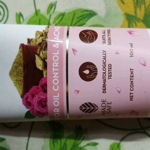 Mamaearth Multani Facewash