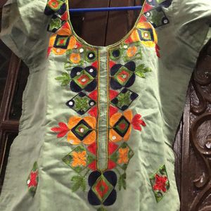 Green Colour Kurthi Set