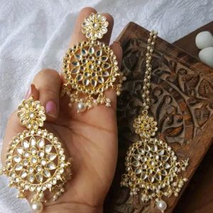 Earings With Mangtika