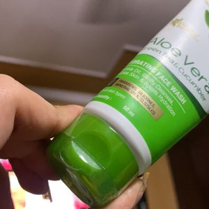 St Botanica Aloe Vera Gel