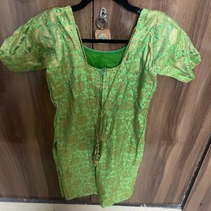 Ethnic Green Color Straight Kurta With  Latkans