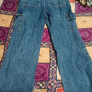 I Am Selling Women Cargo Jeans