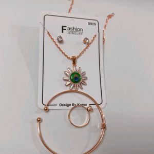 Trending Evil Eye Pendant Set