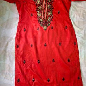 Red Kurti