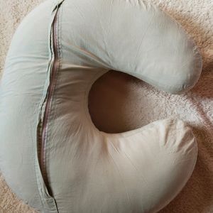 Haus & Kinder Feeding Pillow