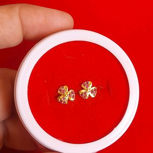 Beautiful New Flower Desine Studs