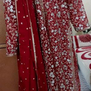 Red Upper With Dupatta