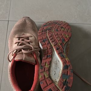 Walking shoes for women