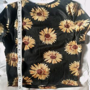 Shein Sunflower Black Fitted Crop Top Girl Xs Tee