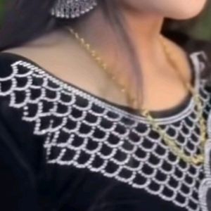 Women Viral Black Saree