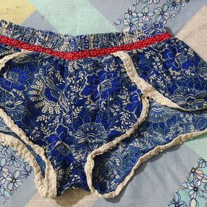 21Q. CUTE MULTI SHORTS