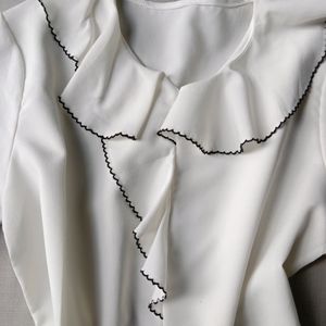 New Ruffled Detailed Korean Top