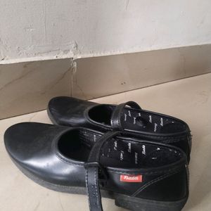 Bata Shoes Limited Edition Size 5 Best Condition