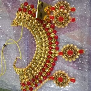 Jewellery +earnings +mangtikka