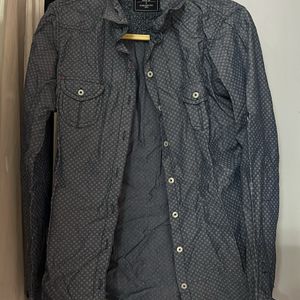 Women Shirt With Detailed Double Pockets