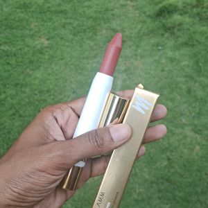 Myglamm Perfect Curves Crayon Lipstick