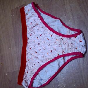 Women  Brief