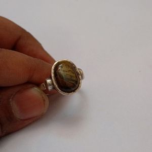 TIGER EYE STONE IN SILVER RING