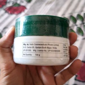 Nykaa Naturals Tea Tree And Neem Purifying Gel