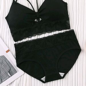 URBANIC Lingerie Set