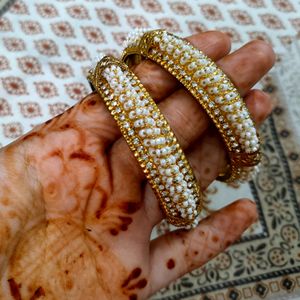 Stylish Golden And White Bangles